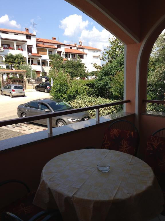 Apartments Zdjelar Πόρετς Δωμάτιο φωτογραφία