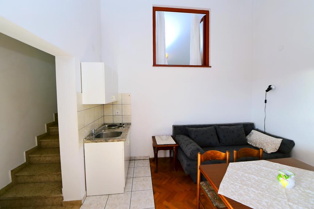 Apartments Zdjelar Πόρετς Εξωτερικό φωτογραφία