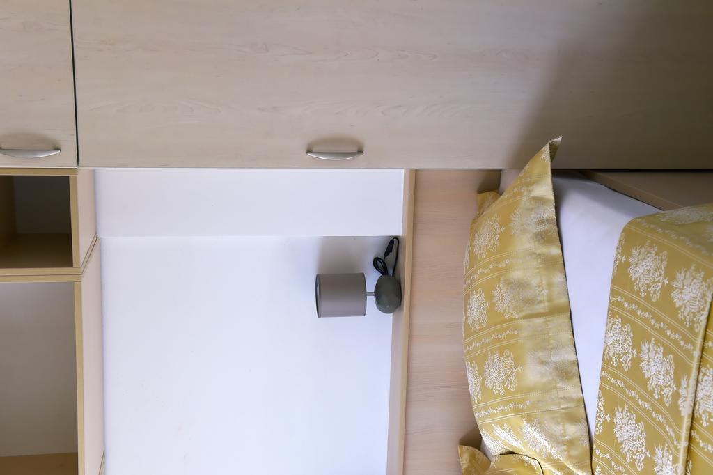 Apartments Zdjelar Πόρετς Εξωτερικό φωτογραφία